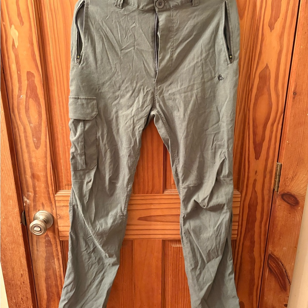 SOLD Men's Craghoppers Gray Cargo Pants